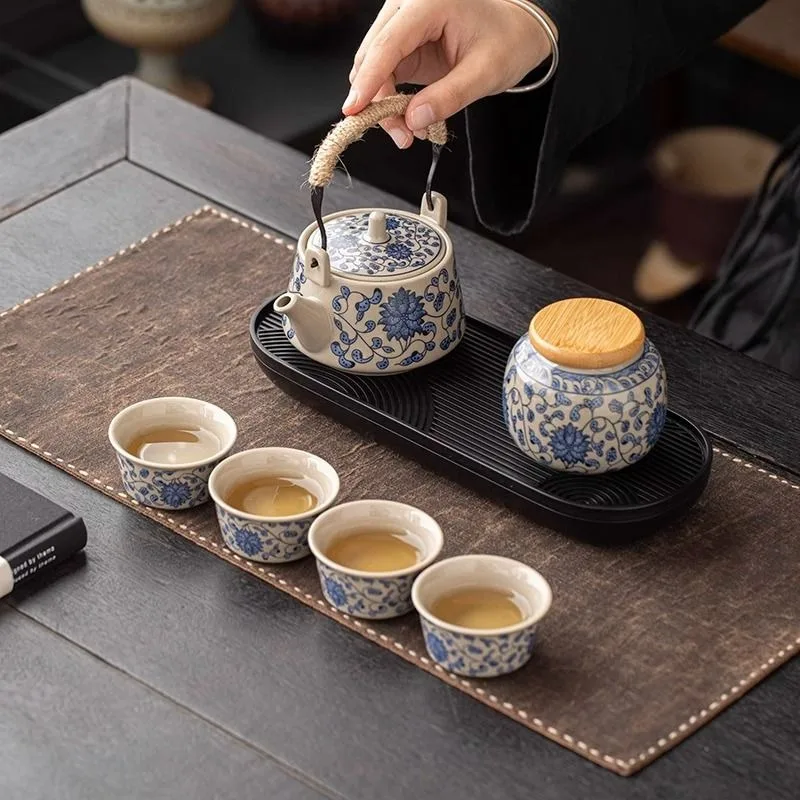 Outdoor Portable High-end Simple Small Set of Travel Tea Teacup Outdoor Ceramic Kung Fu Tea Set With Tea Tray