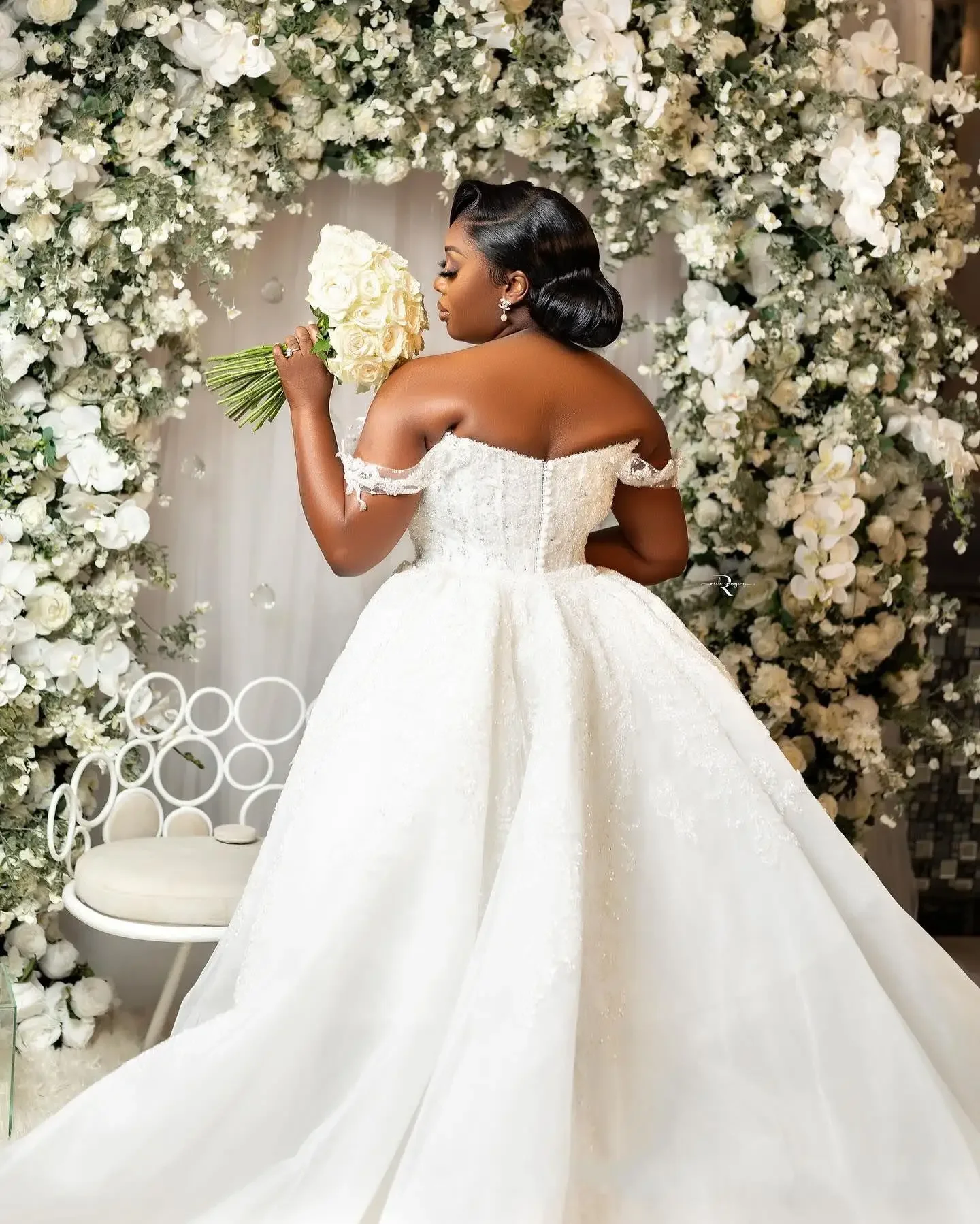 

Customized Luxury Detachable Train Plus Size African Dress Bridal Bride Mermaid Off Shoulder Beaded Lace Plated Wedding Gowns