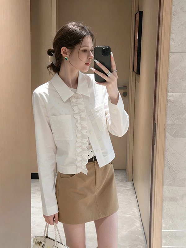 

Укороченная рубашка в корейском стиле для женщин: модный дизайн, воротник-колокол, белая, весна-лето, повседневная, деловая, офисная