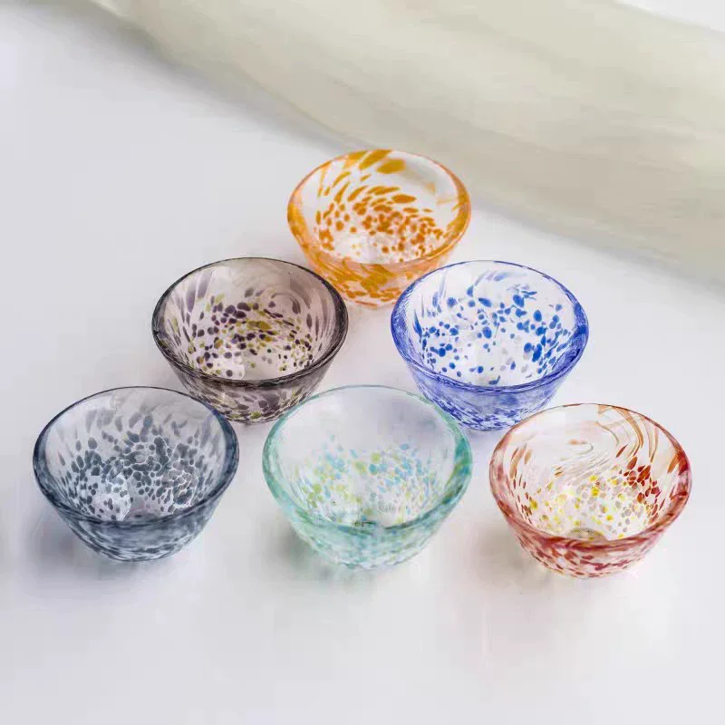 Juego de 6 Vasos de Licor Japoneses Coloridos, Mini Copas de Sake, Vasos para Vino de Ciruela Refrescante, Vasos Pequeños para Vino