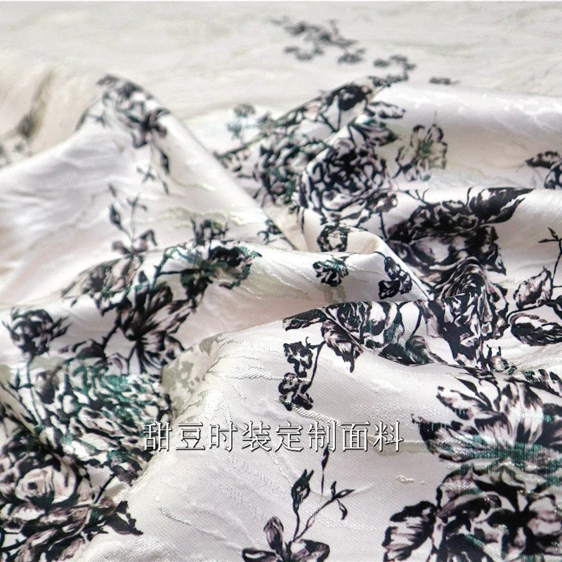 Gold Silk Yarn-dyed Jacquard Fabric Blue and White Porcelain Rose Dress Suit Jacket Clothing Brand Fashion Design Sewing Cloth