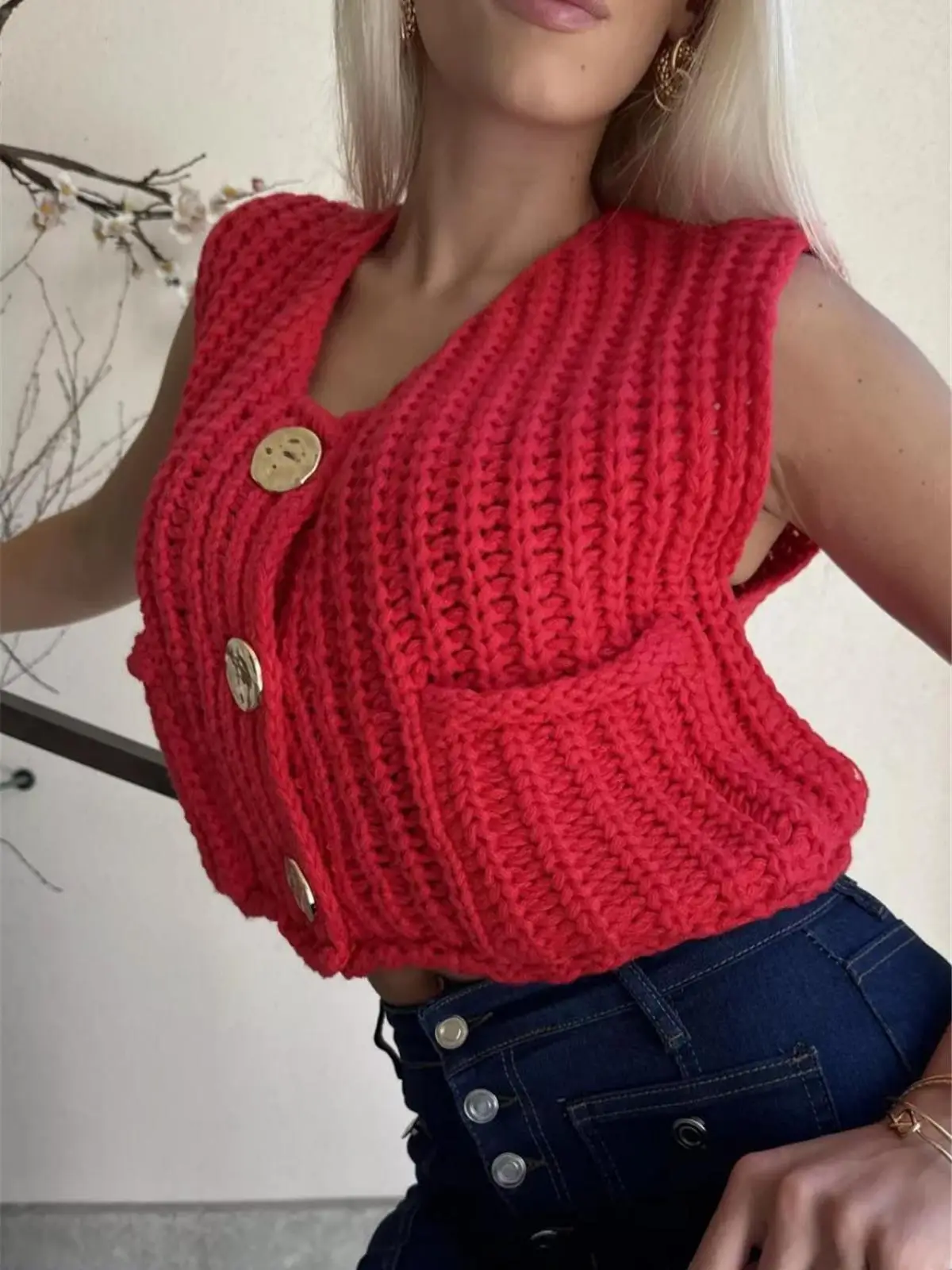 2024 Fall Luxury Clothes Crop Sweaters Women Vest Solid Loose Casual Sweater Vest Red Cable Kni Sweater Vests Thick Dual-Poacket