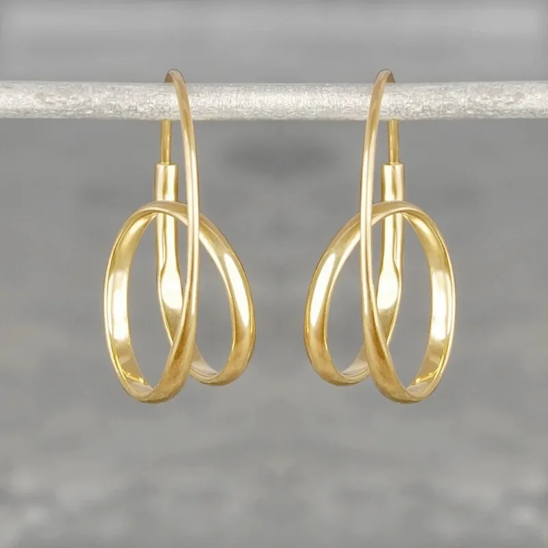 Persönliche Geometrische Creolen: Modisches Design für Damen, Accessoires für Party, Bankett und Alltag