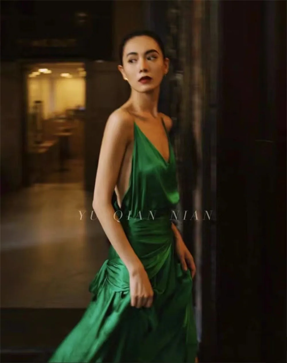 LISM Emerald Silk Soft Satin Evening Party Dresses V-Neck Spaghetti Strap Backless Elegant Formal Party Dress For Women Custom