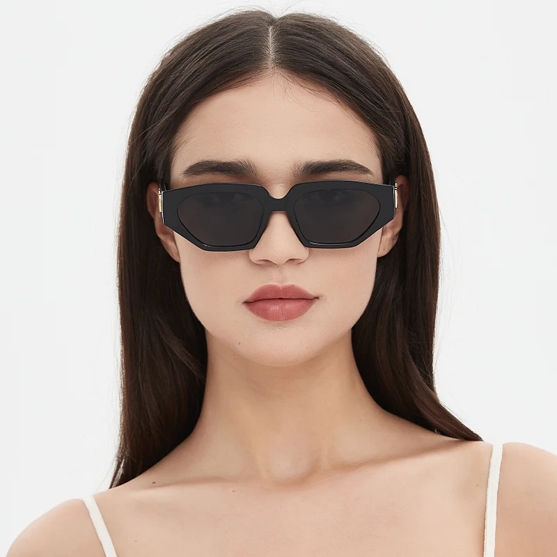 Neue polygonale Cat-Eye-Sonnenbrille mit quadratischem Rahmen, modische und trendige Ins-Style-Sonnenbrille, leichte Luxus-Outdoor-Brille MN5542
