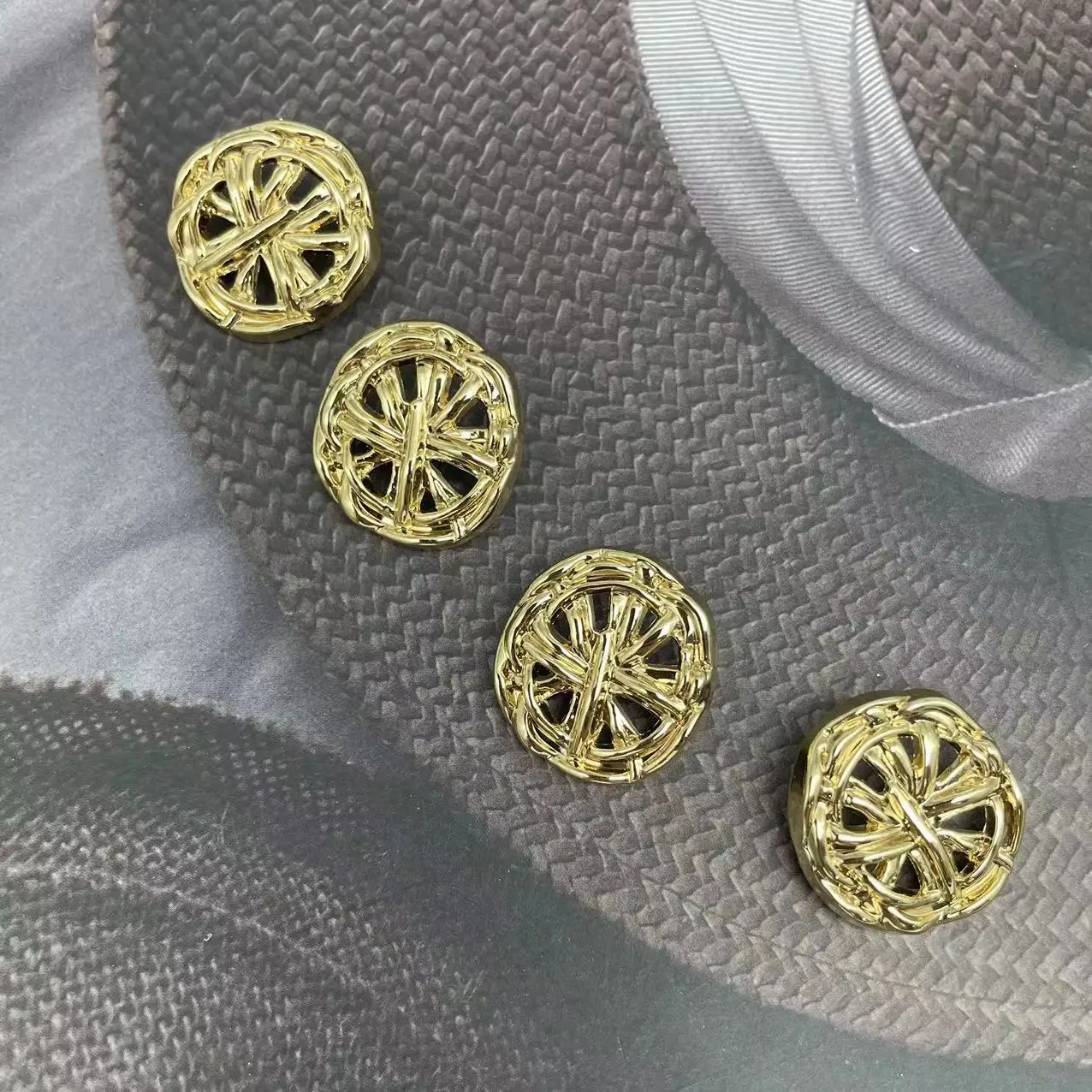 

15 шт./лот, 18-23 мм, металлическая пуговица, полый круглый полый костюм неправильной формы, высококачественное шерстяное пальто, ветровка, пуговица из сплава N732