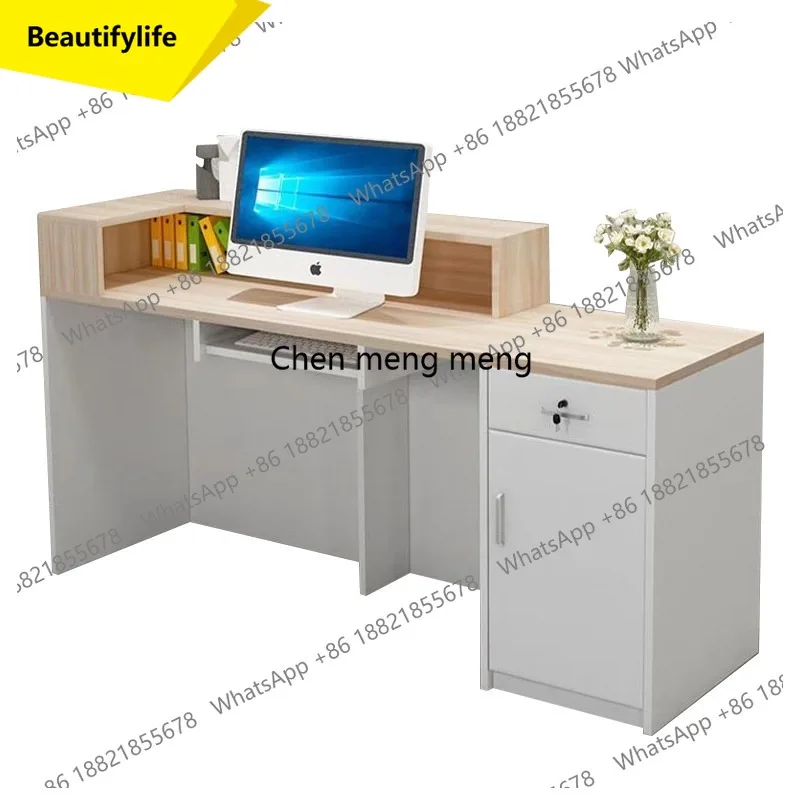 

Кассовая стойка X188. Простой современный магазин одежды. Магазин женской одежды. Небольшой салон красоты. Ресепшн. Стойка ресепшн компании.