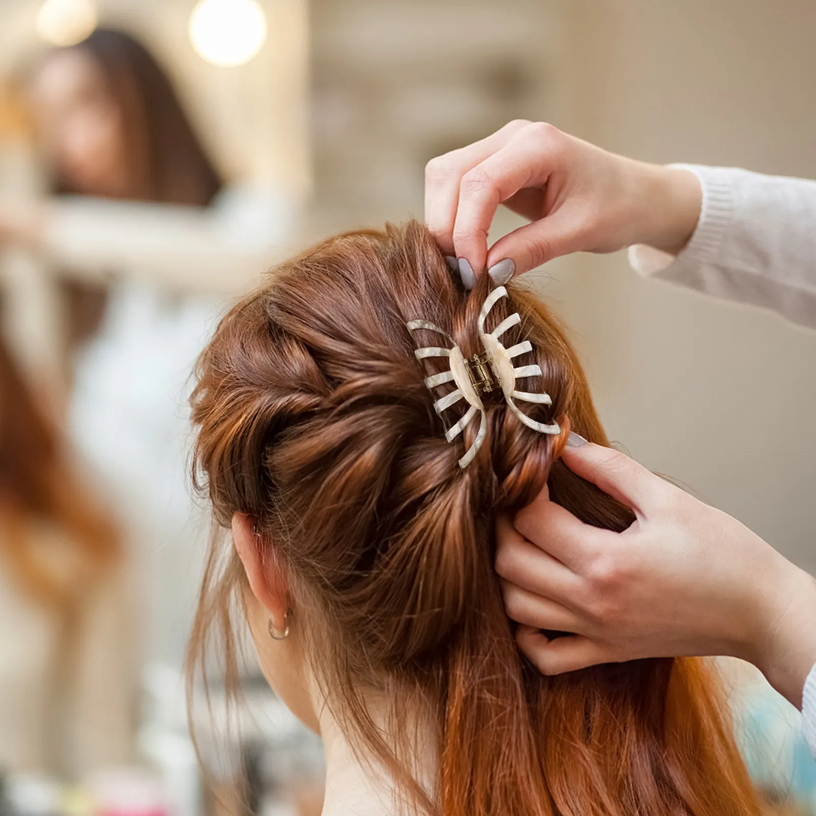 

2Pcs Retro Hair Claw Clips Extra Large Smooth Surface Hair Jaw Clamps for Party Ceremony Birthday Banquet Daily Travel Use