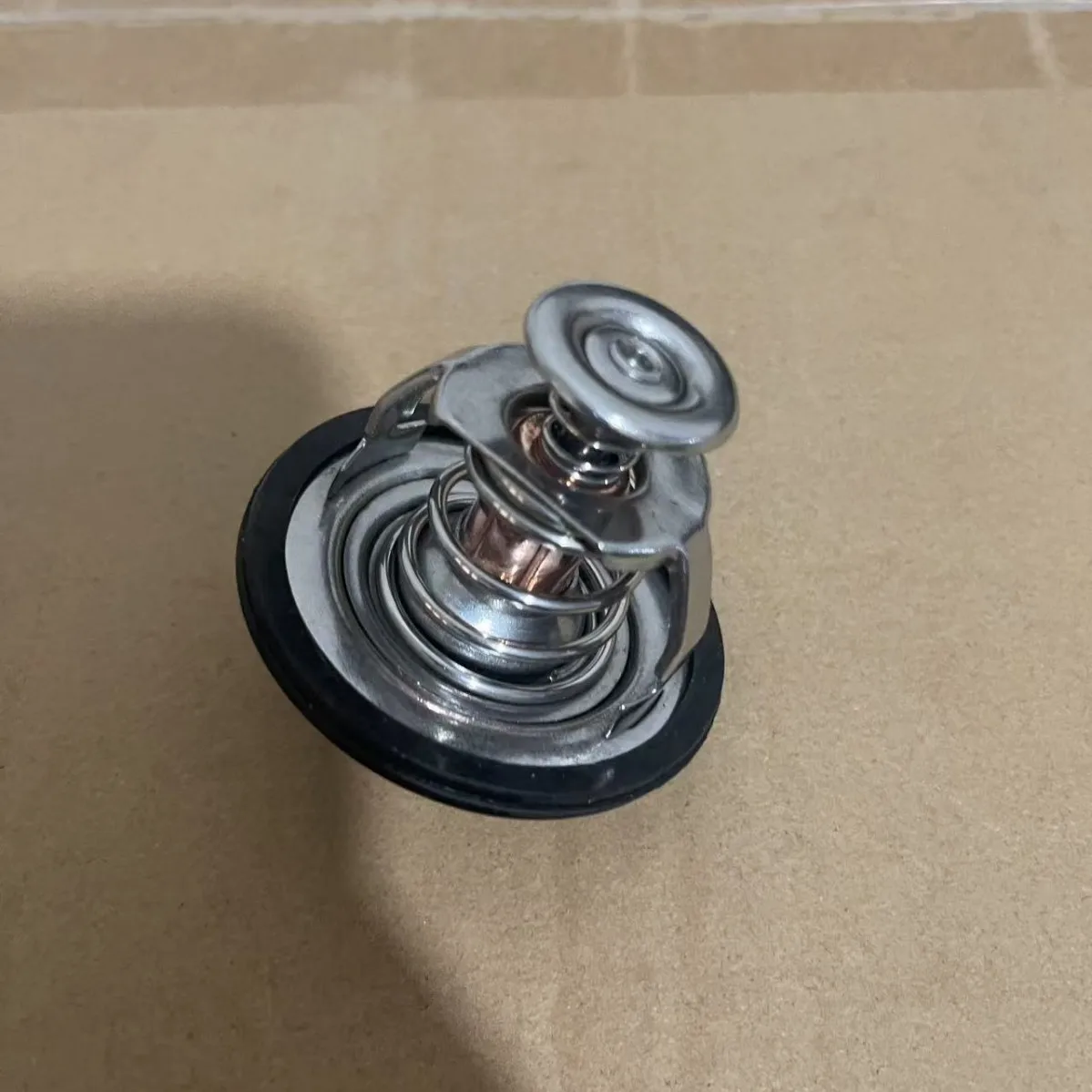 

Suitable for Cummins B3.3 engine accessories thermostat 3800884