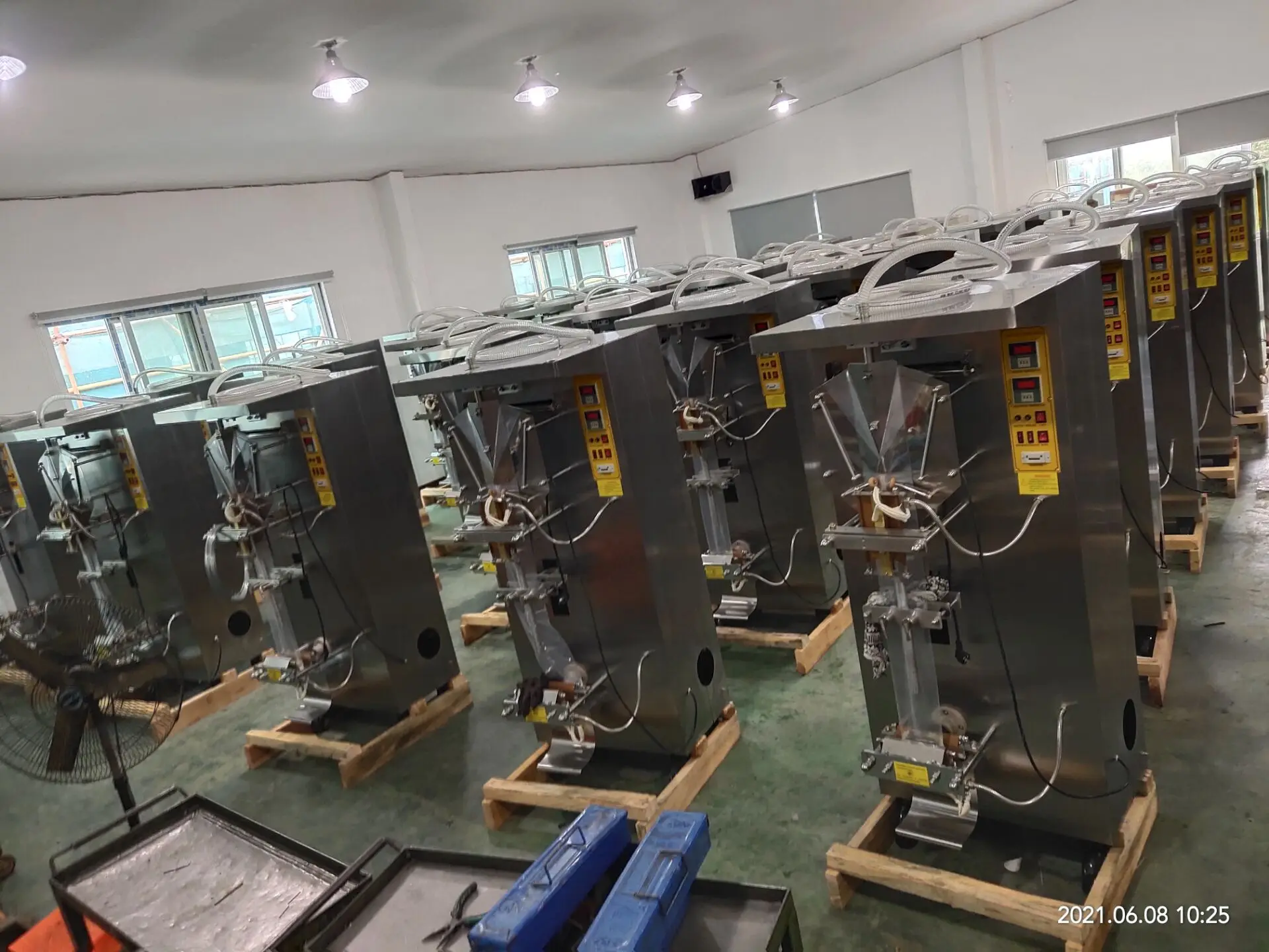 SJ-1000 Automatic small bag liquid water packaging machine