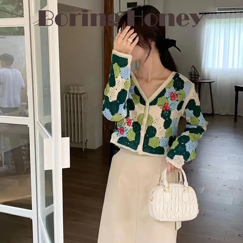 

Boring Honey Autumn V-Neck Hollow Crochet Single-Breasted Knit Cardigan New Version Niche Short Blouse Slim Joker T-Shirt Women