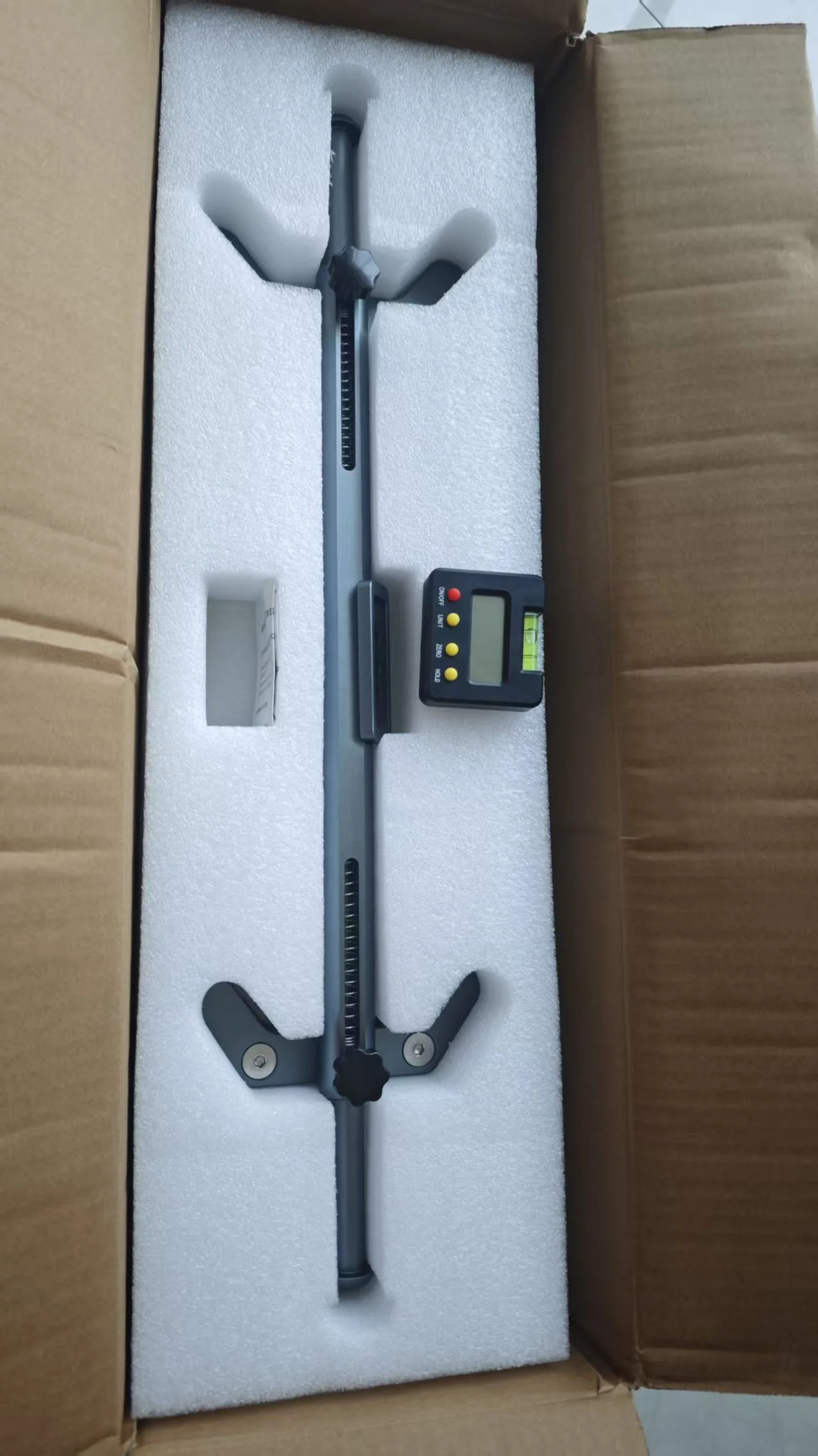Four-wheel alignment digital electronic level, steering wheel centering instrument four-wheel alignment auxiliary tool