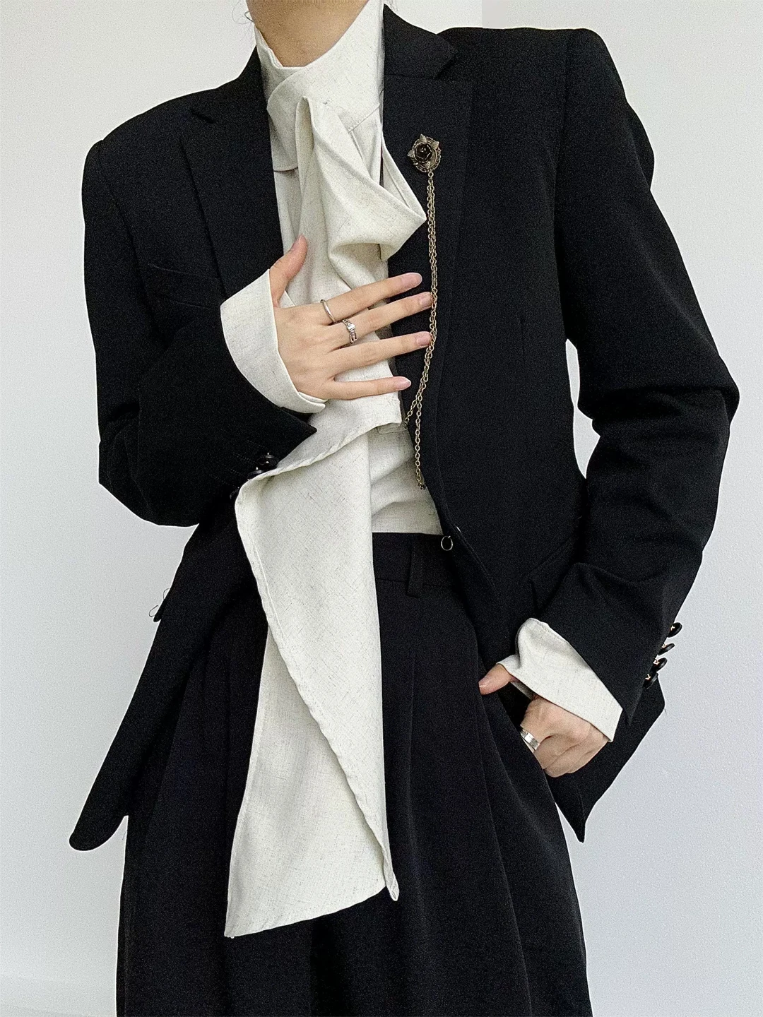 

Высококачественный мужской костюм Samurai Sle в стиле ретро, приталенный костюм нейтрального дизайна, модная одежда в стиле вестерн с пиковыми лацканами для молодежи, всесезонные