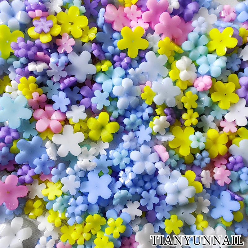 100pcs Japanese 5Petal Flower Nail Art Acrylic Charms Mix Size Mini Flower Nail Decorations Kawaii Accessories DIY Design Parts