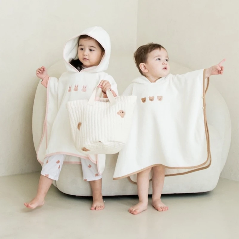 Kids Cape Bath Towel Hooded Poncho Super Absorbent Microfiber Beach Towel Bear Cloak Baby Items Newborn Bathrobe Swaddle Blanket