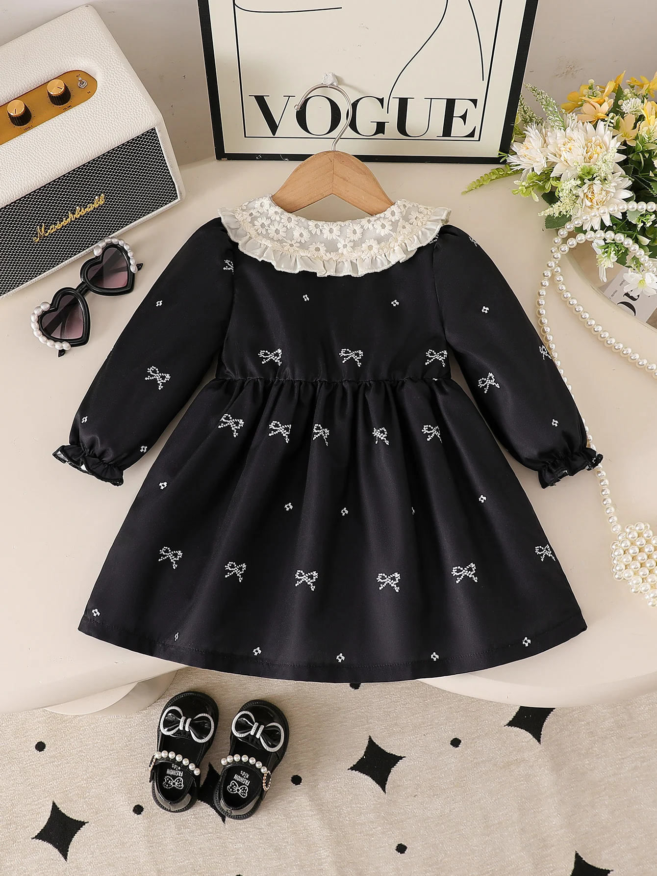 Baby Girl Autumn Lolita Dress Black Embroidered Princess Dress Lace Collar Pearl Shoes Match Set Feeling