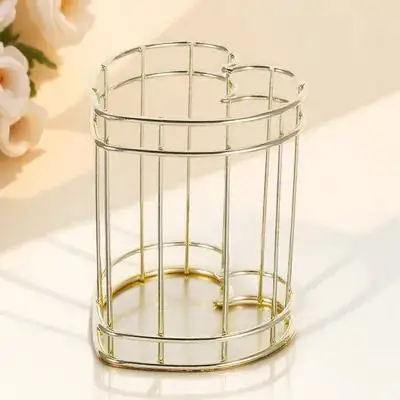 

Heart Shape Desktop Pen Holder Creative Hollow Metal Brush Pot Nordic Style Pencil Bucket Desk Organizer Pen Holder