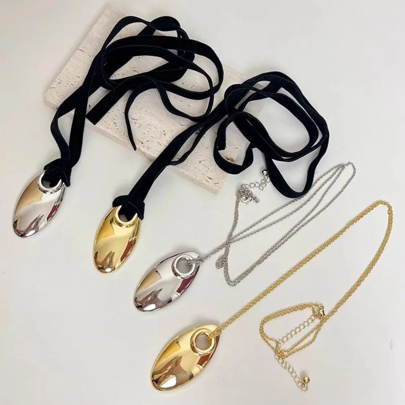 Vintage Glossy Metal Water Drop Large Pendant Necklace for Women Girls 2024 New Korean Fashion Long Sweater Chain Choker Jewelry