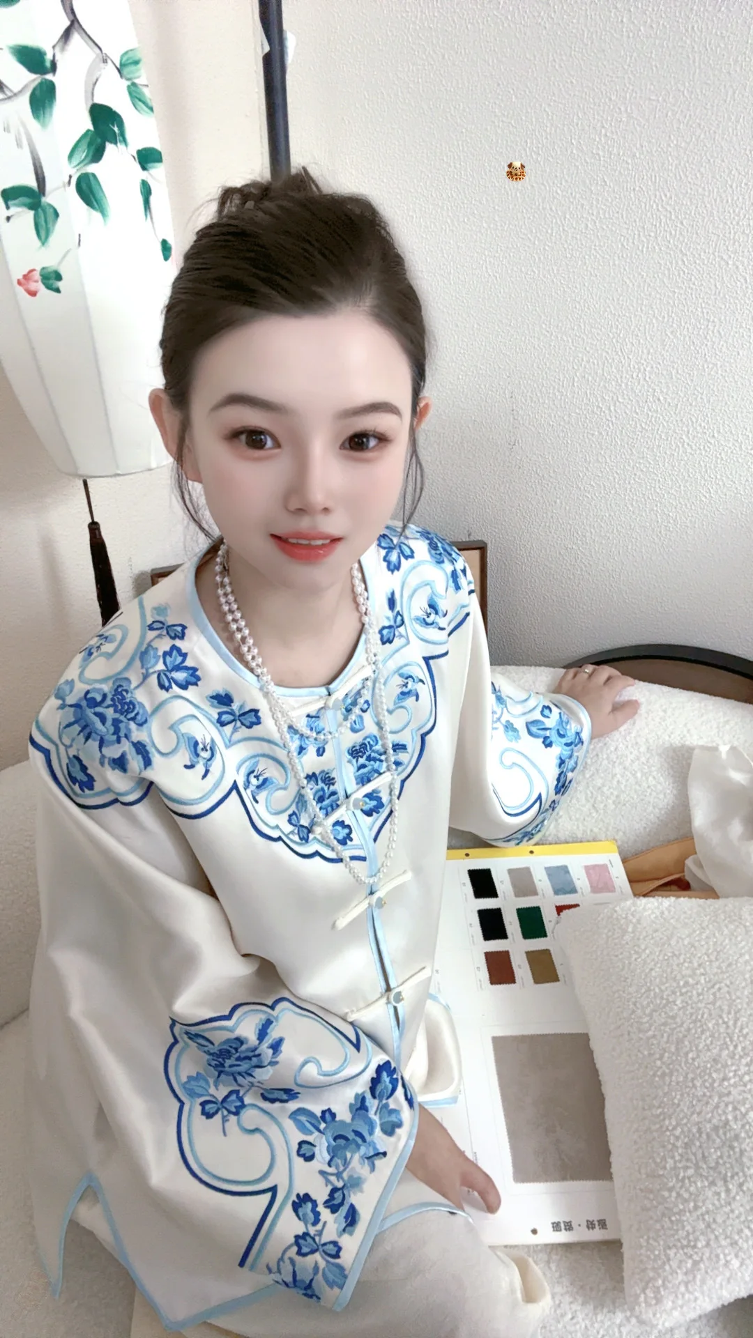 High-end Spring Autumn Coat New Chinese Style Blue and White Porcelain Embroidery Acetate Women Elegant Loose Coat S-XXL