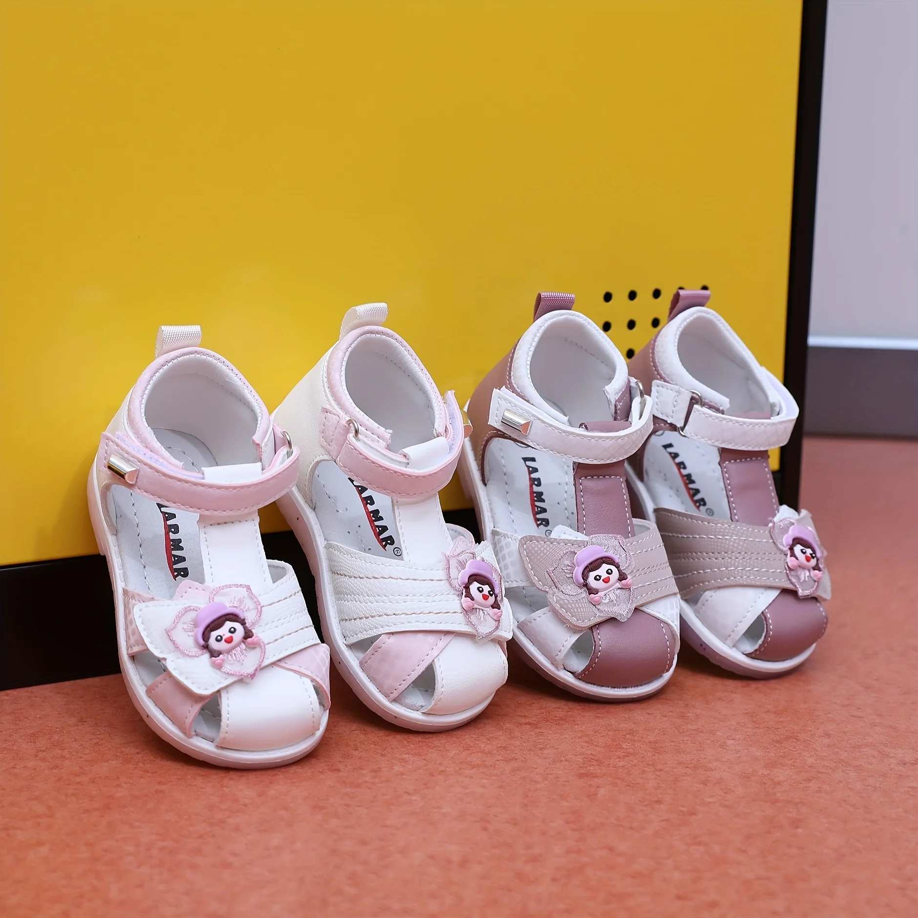Girls Open Toe Sandals Hook&Loop Non Slip Soft Sole Kids Summer Princess Casual Beach Shoes