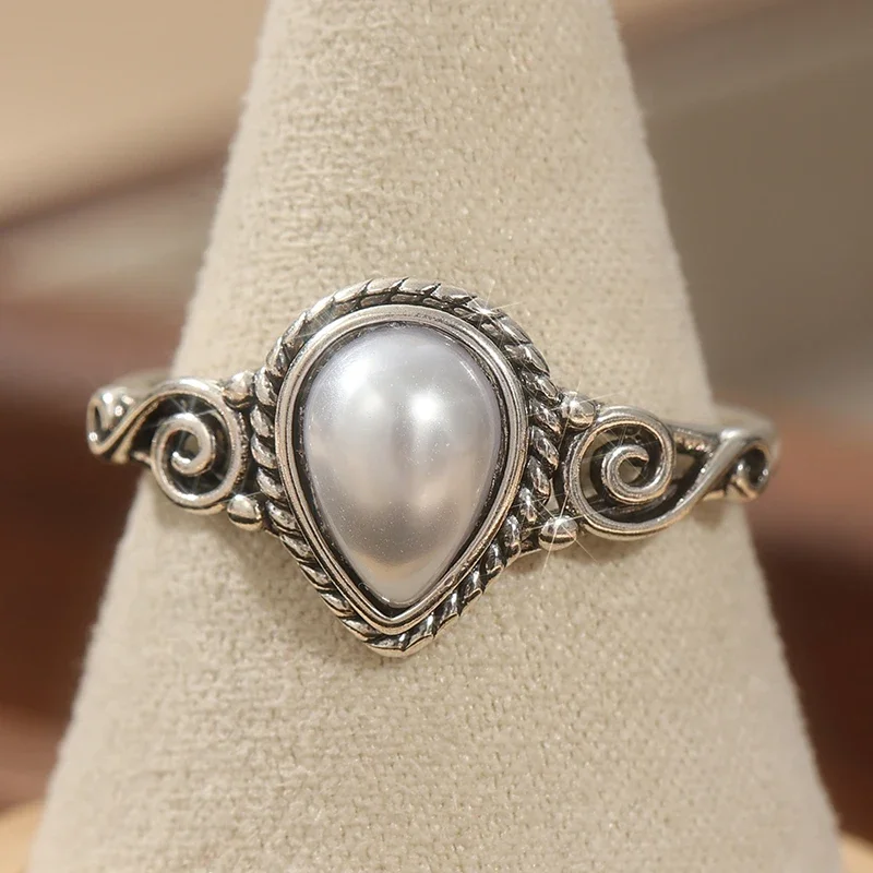 Elegant Personality Waterdrop Imiation Pearl Women's Ring Vintage Aesthetic Design Banquet Anniversary Charm Jewelry Accessories