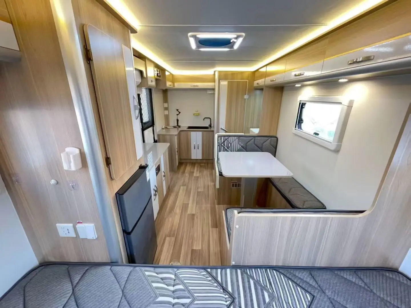 Mobile Rv Mini caravan Tear Drop Camper Travel Trailer with Bathroom