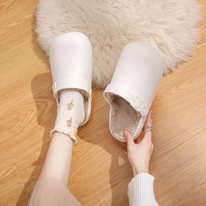 

2024, новые осенние и зимние большие размеры 36–45, домашние теплые тапочки на мягкой подошве для пар, простые и водонепроницаемые хлопковые тапочки для двух видов одежды