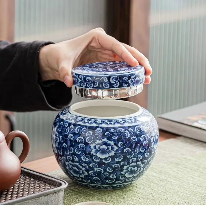 Blue and White Porcelain Sealed Can with Lid, Ceramic Storage Container for Tea, Candy