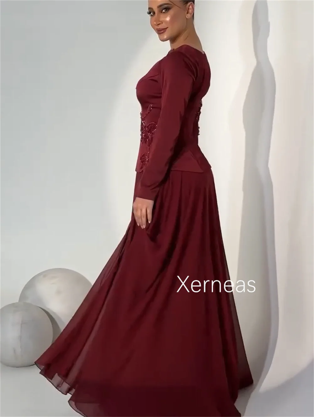 Maßgeschneiderte Chiffon-Faltenmuster im chinesischen Stil, A-Linie, O-Ausschnitt, lange Kleider, maßgeschneiderte Anlässe, passende Abendkleider