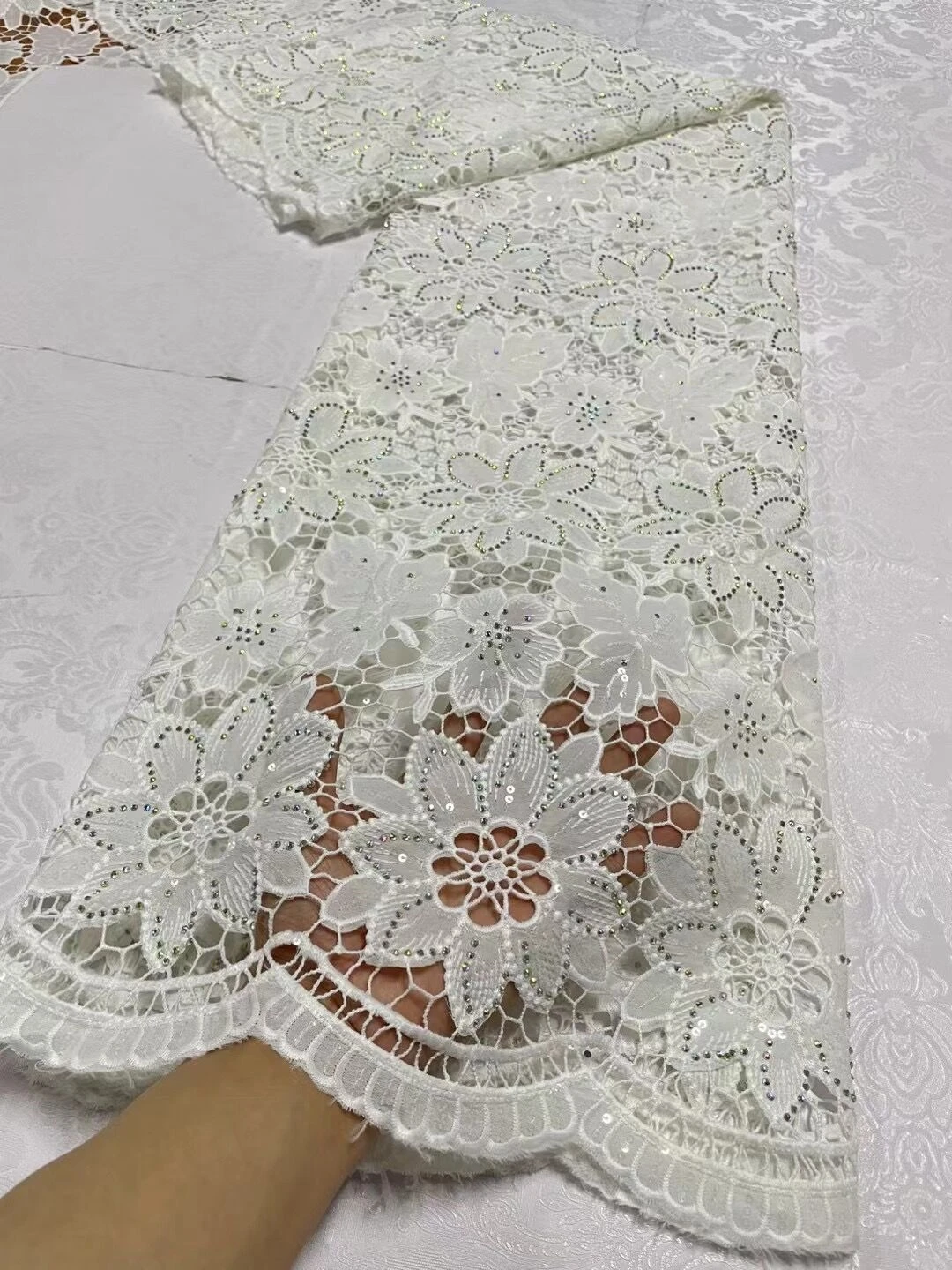 Latest African Lace Fabric 2024 High Quality,Cotton Fabrics By The Meter,Embroidery,Rhinestone,Linen,Wedding Dress,Tulle,5 Yards