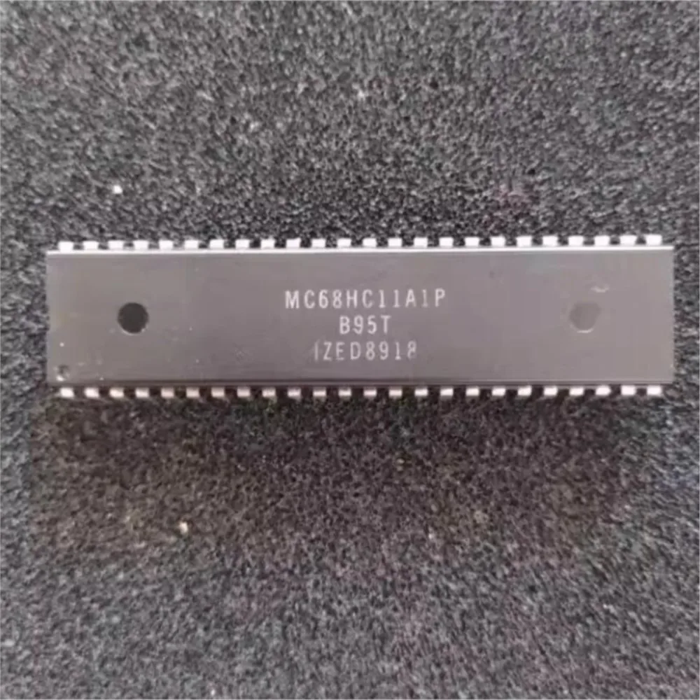 MC68HC11A1P    MC68HC11     DIP48    (Product quantity: 10 pieces)