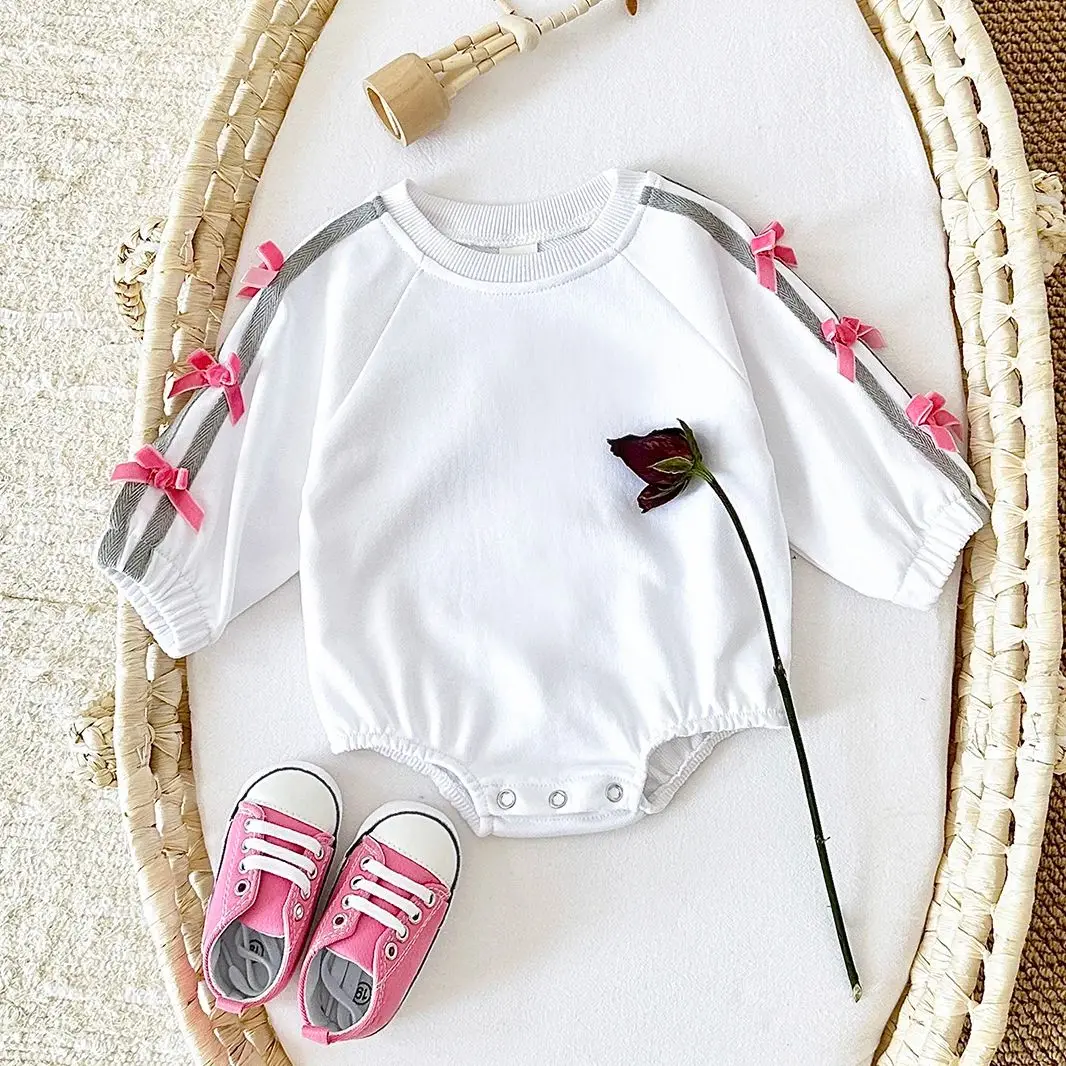 0-18M Spring Autumn New Baby Girls Clothing Cotton Soft Triangle Romper Long Sleeve Jumpsuit Bow Decoration Infant Clothes