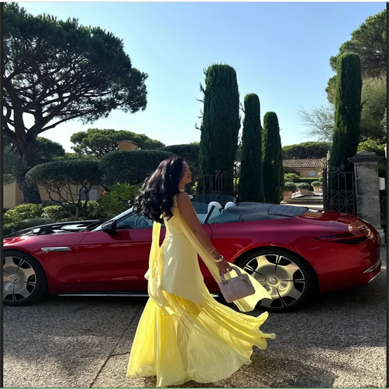 Himmelblaue A-Linie, elegante Abendkleider, langes, trägerloses Chiffon-Partykleid, bodenlang, Dubai-Fashion-Abschlussballkleider, individuell gestaltet