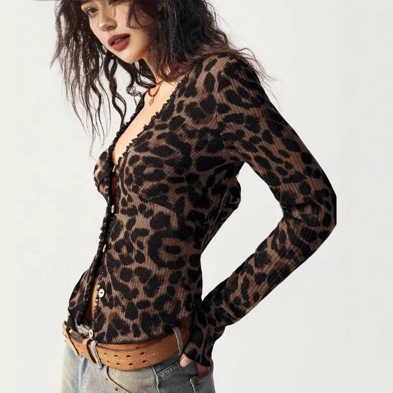 Cardigan à motif léopard pour femmes, nouvelle mode, Vintage, assorti à tout, boutons élégants, populaire, haut à col en v, printemps et automne
