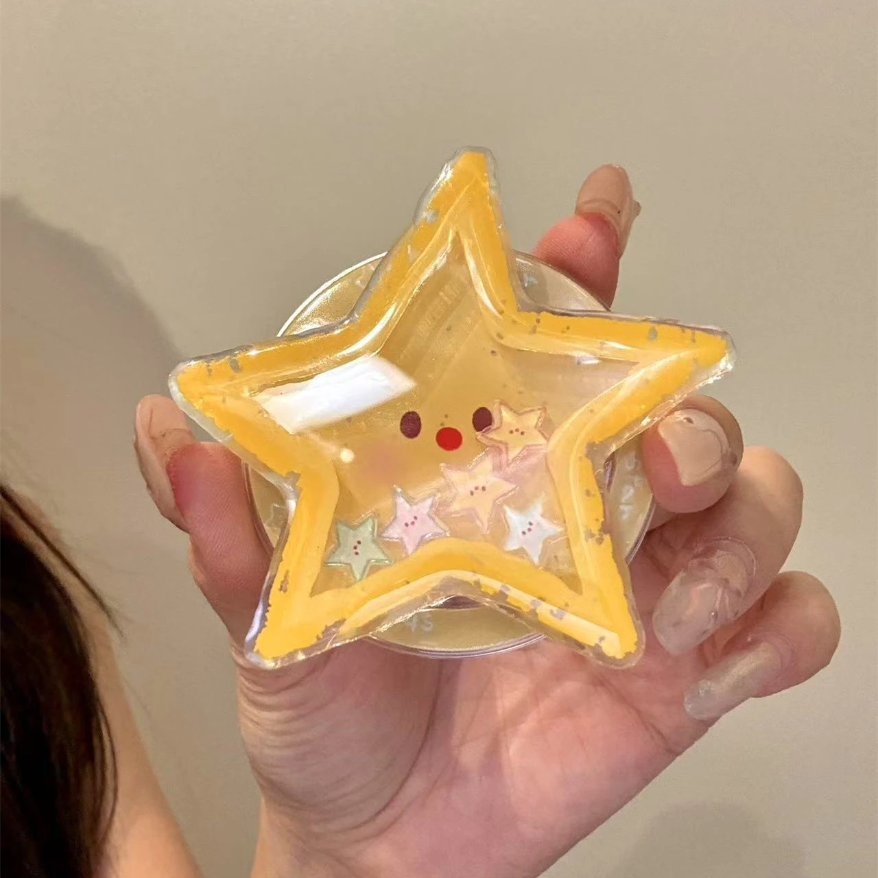 

Shake the yellow star magnet holder for Magsafe Griptok Holder Phone Finger Ring Stand Support for IPhone 15 Girl Bracket