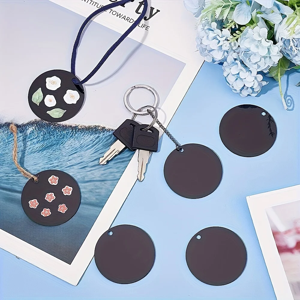 10/30PCS Round Acrylic Keychain Blanks Black Acrylic Ornament Blanks with Hole for DIY Projects Crafts Christmas Decor