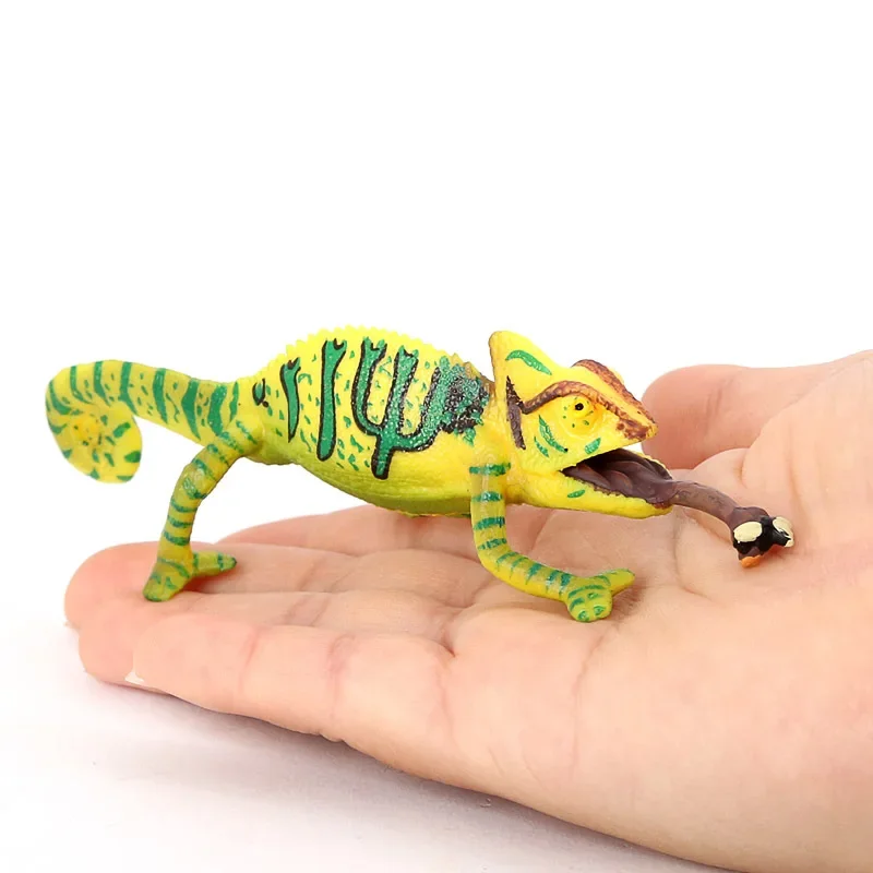 Simulation animal model reptile amphibious green iguana lizard quadruped snake lizard model children\'s trickster toy