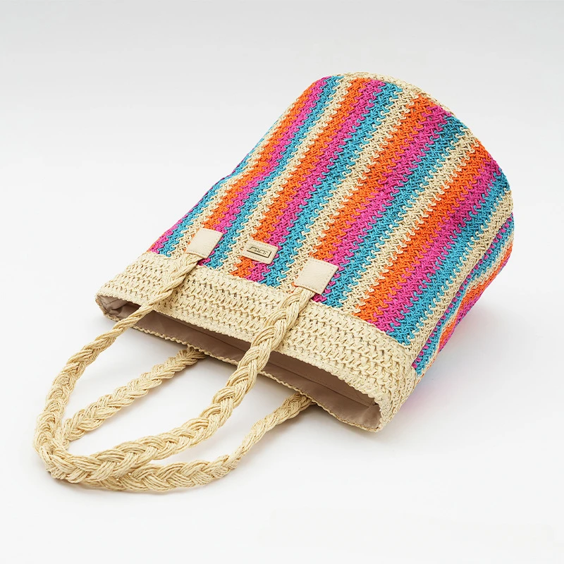 เชือกกระดาษกระเป๋าฟางทรงถังแบบมีขั้วต่อกระเป๋าฟางของผู้หญิงกระเป๋าอเนกประสงค์สำหรับการเดินทางกระเป๋าทองานแฮนด์เมด