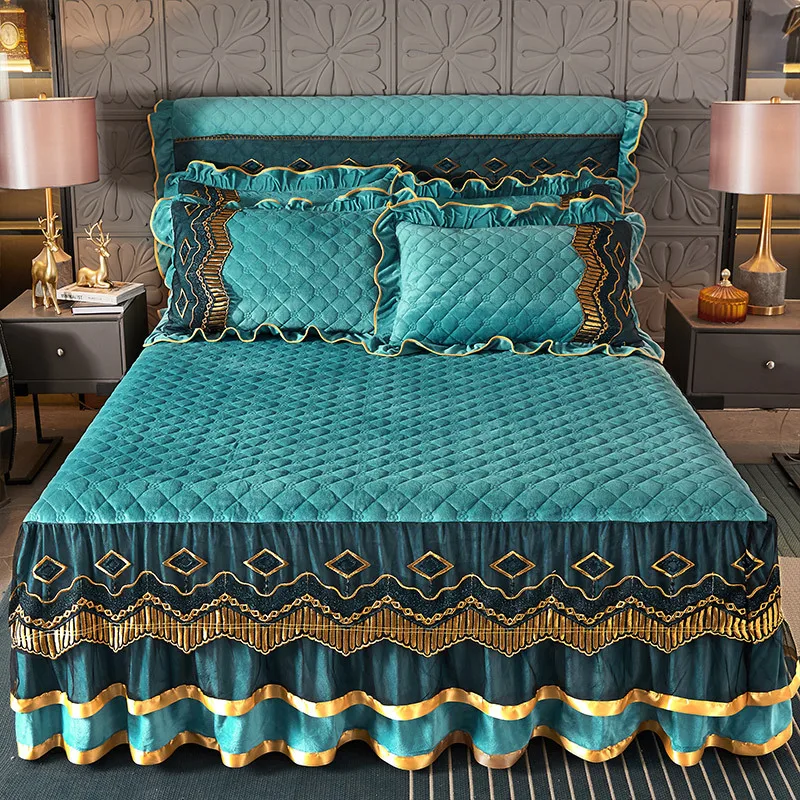 Luxury Winter Crystal Velvet Thicken Quilted Bedspread King Queen Size Flannel Bed Skirt Not Including Pillowcase