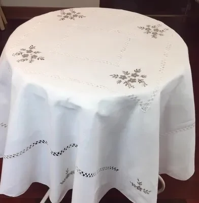 New White Delicate Hemstitch Embroidery Tablecloth Elegant Embroidered Table Cloth Overlays Home Decor Towel Textiles