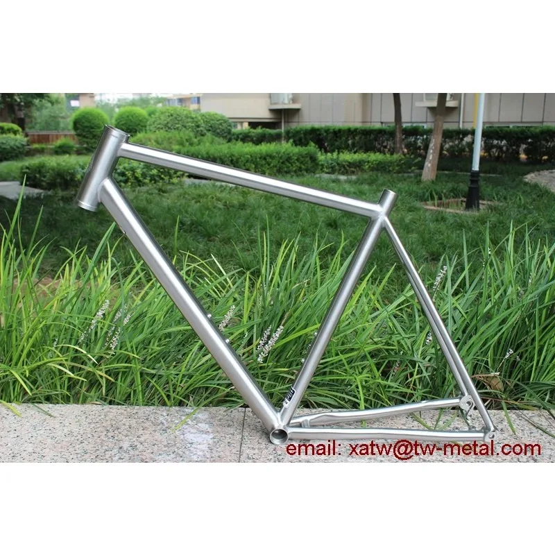 Custom Titanium Touring Bike Frames Thru Axle Titanium Gravel Bike Frames Disc Brake Ti Bike Frames 700C