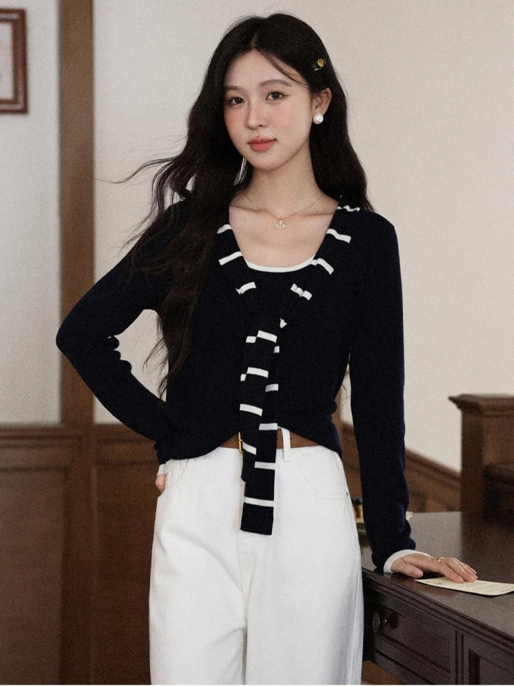 

ALXNAN Navy Blue Sweater Women Knitted Round Neck Contrast Color Striped Shawl Pullovers Autumn Long Sleeve Knitted Tops L57138