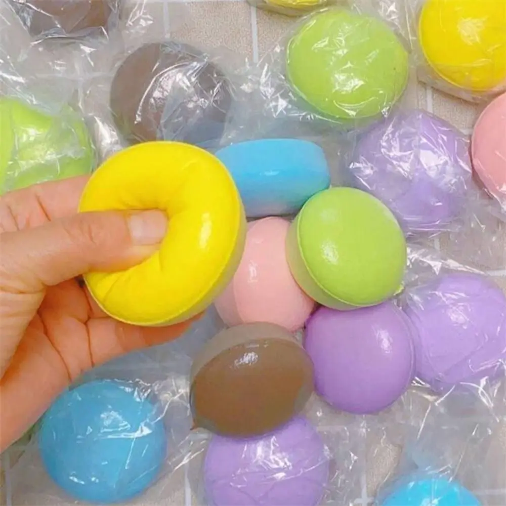 Jouets à presser en forme de gâteau à la mode, poupée de décompression à rebond lent, libération du Stress, peluche mignonne, jouet d'anxiété