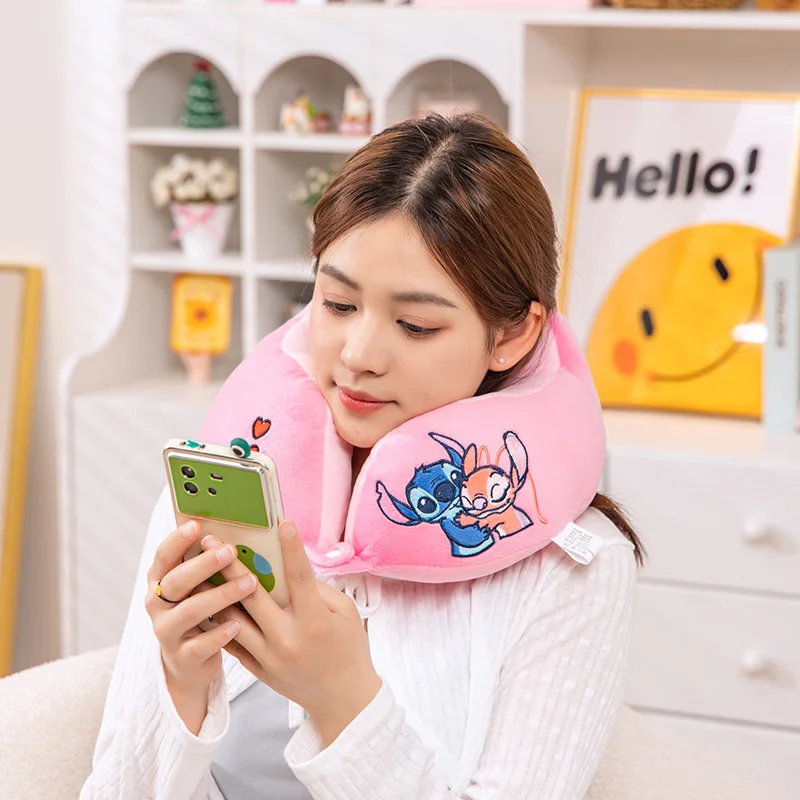 Lilo & stitch dos desenhos animados em forma de u travesseiro anime portátil viagem pescoço travesseiro bonito ponto estudante pescoço travesseiro presente brinquedos
