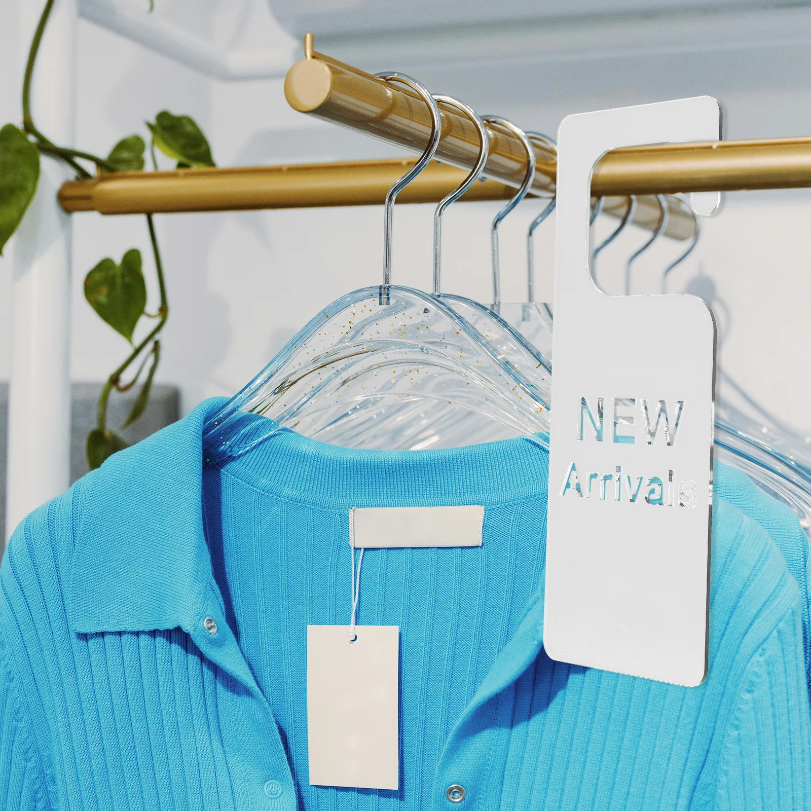 

Acrylic Hanging Transparent Card Silver Mirror Design Clothing Store Advertising and Promotional Tag Advertising Sign