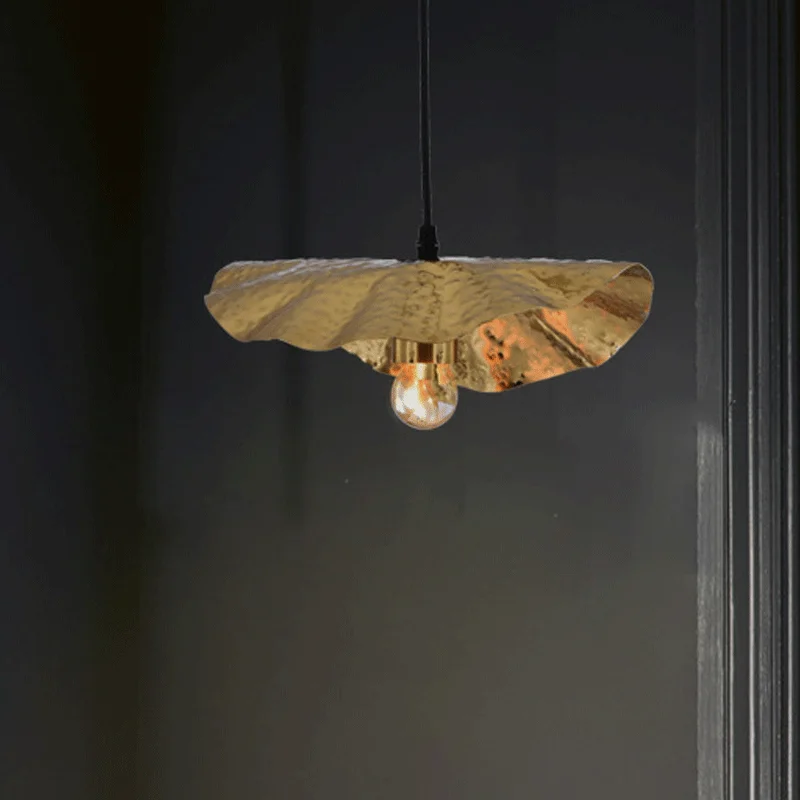 

American Retro Lotus Leaf Style Iron For Restaurant Bar Living Room Single Chandelier Light Luxury Bar Creative Art LED Lights