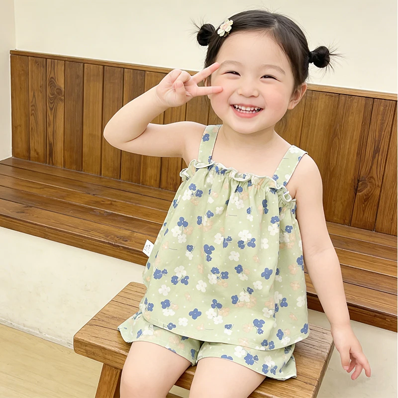 Baby Girls' Sling Suit Korean Style Western Style 2026 Summer New Western Style Cute Vest Top Shorts Two-Piece Suit Fashion