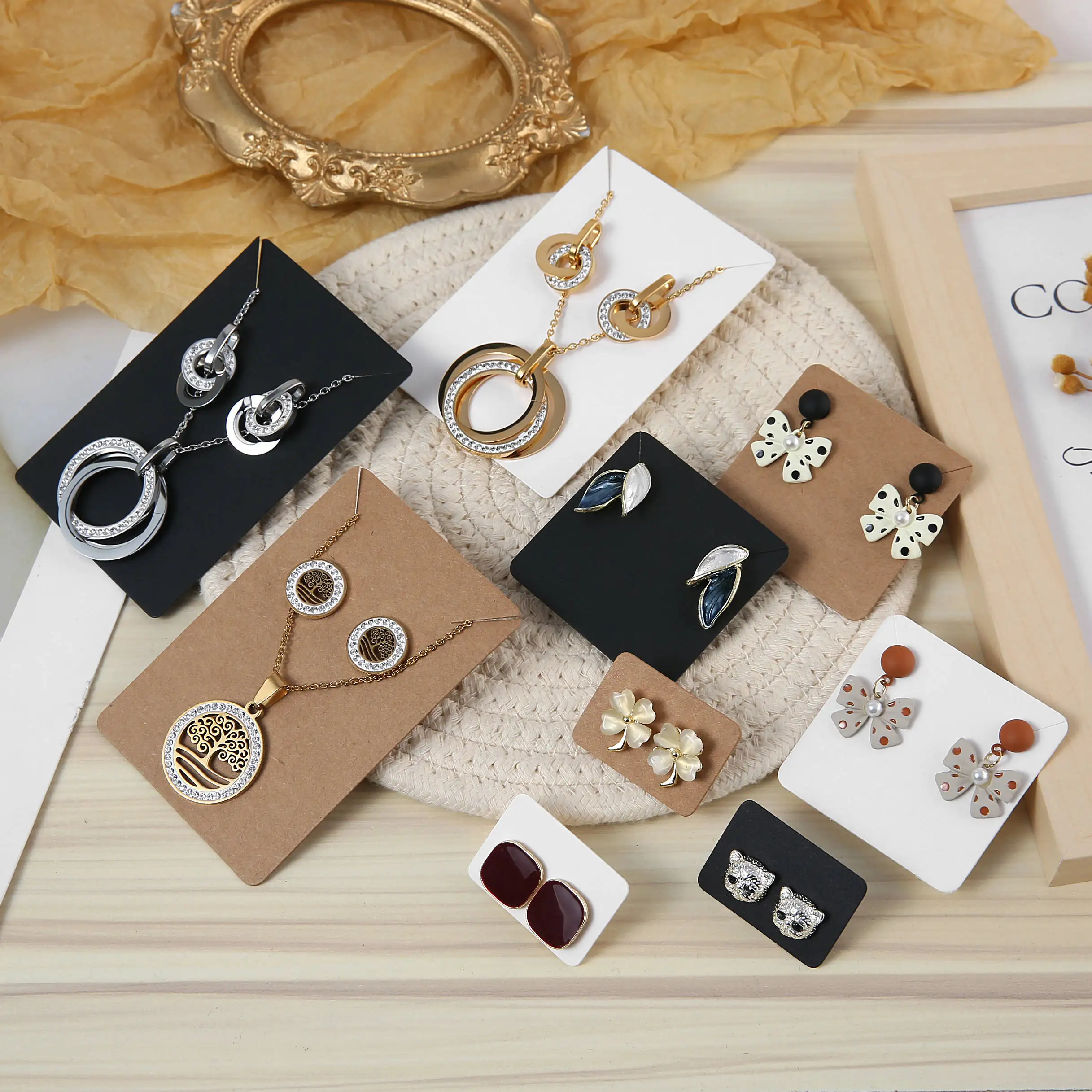 100Pcs  White Black Brown Color Print Logo Kraft Paper Customize Jewelry Necklace Earring Cards Holder Display Stand Packing