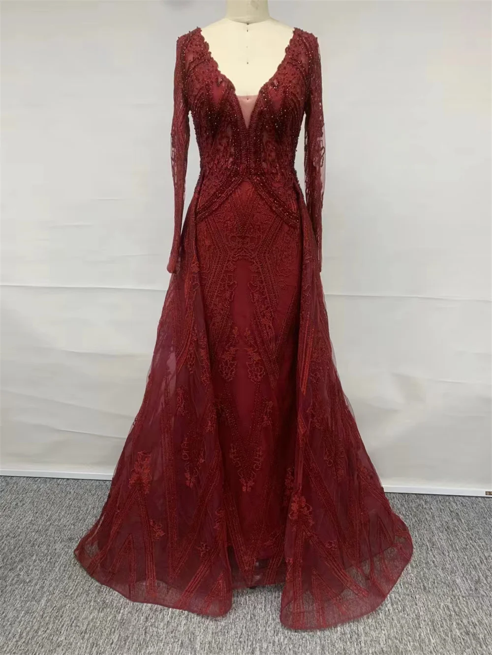 2024 New Womens Dress Sexy V-neck Long Sleeves Tailed Evening Elegant Dresses Luxury Mermaid Evening Dresses Gowns HO1826