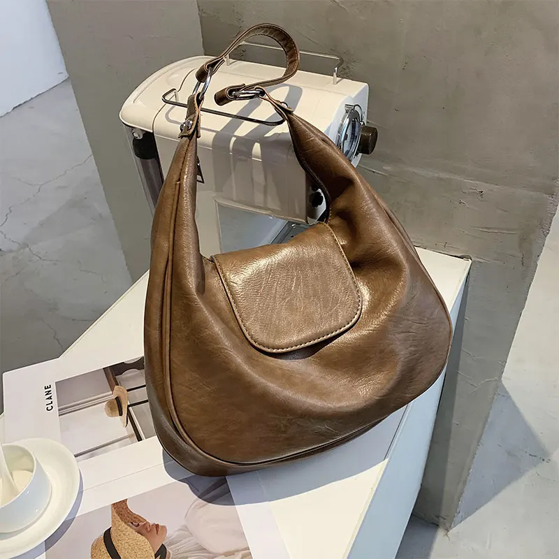 Retro Pure Color Shoulder Bag Large Capacity Crossbody Women's Bag Work Commuter Casual Versatile Underarm Bag